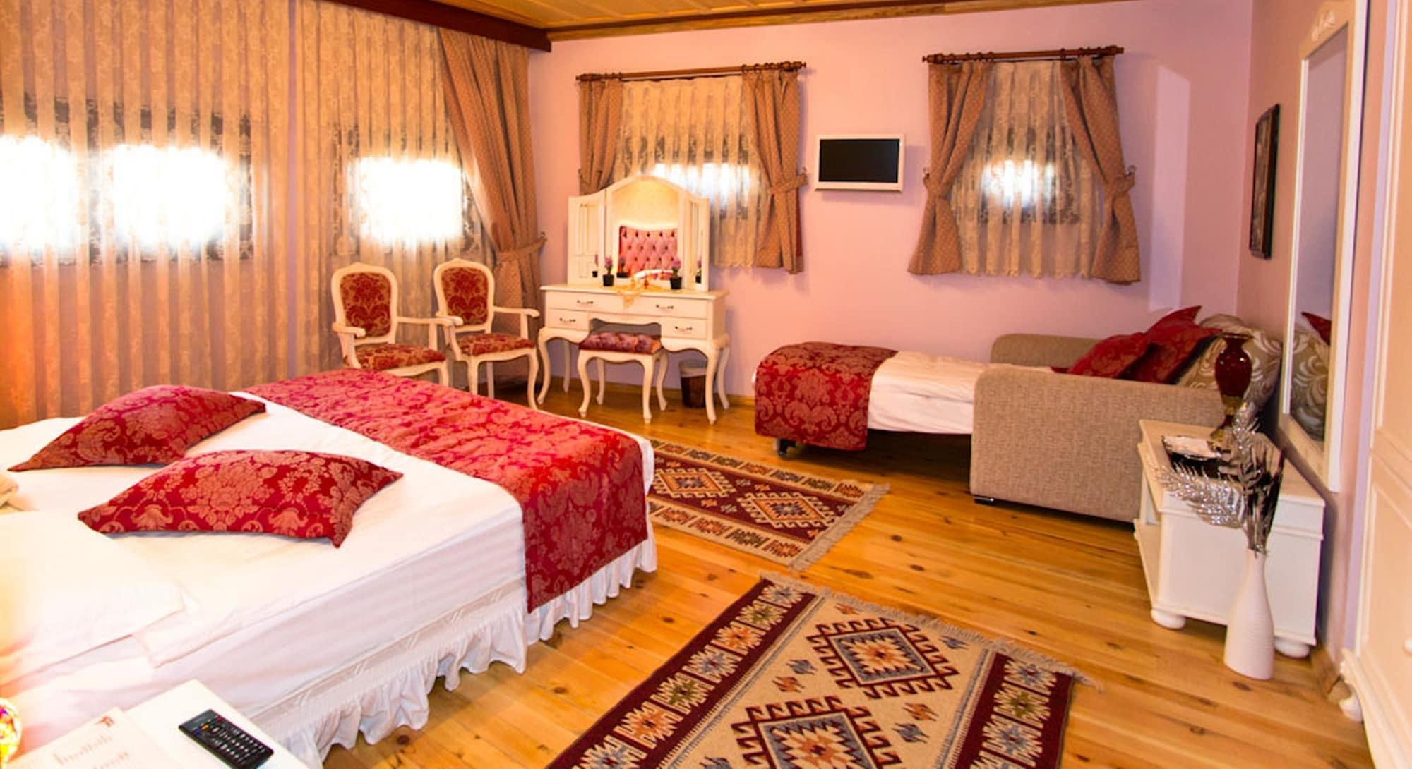Esans - Special Category Hotel Istanboel